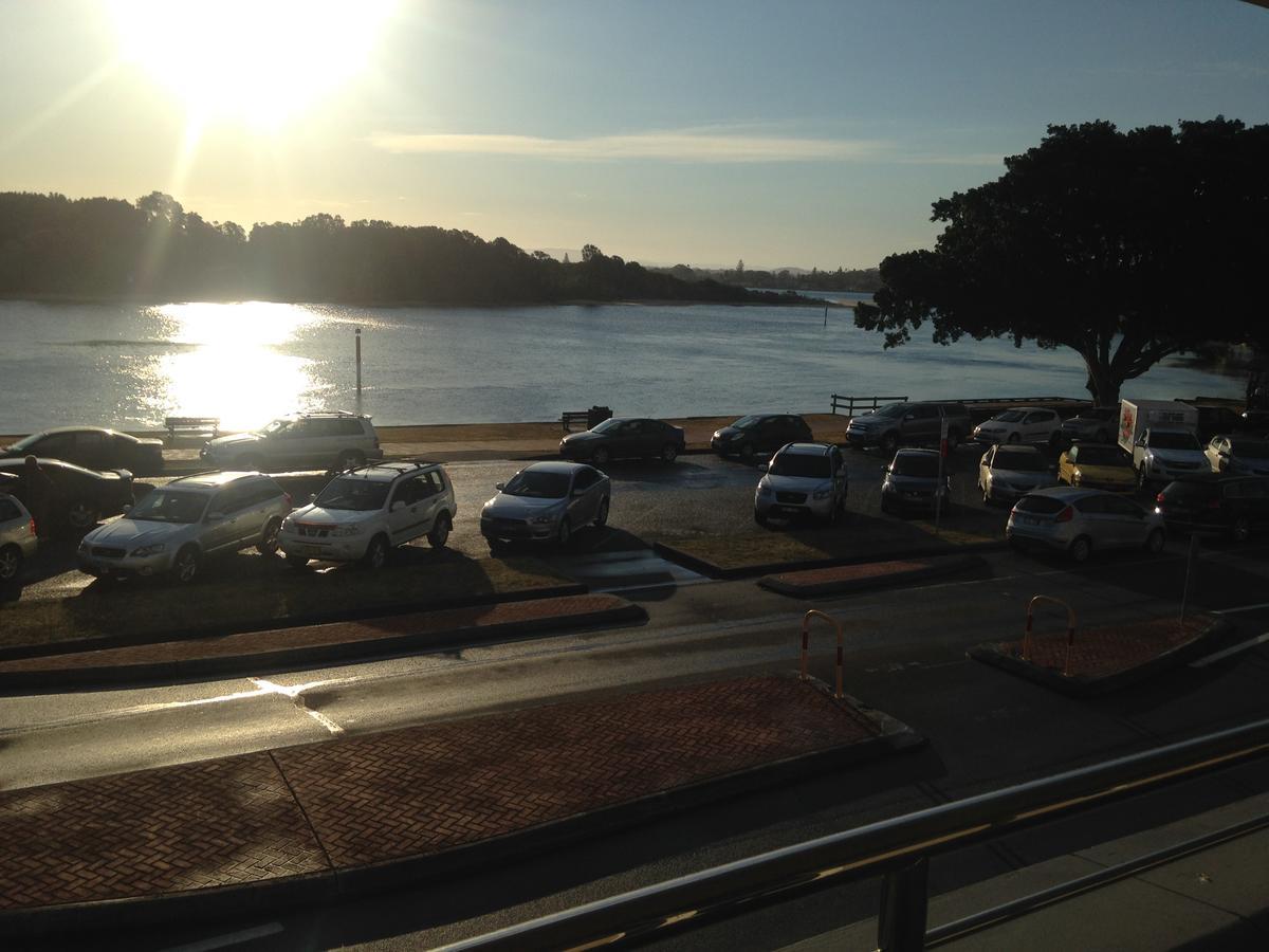 Lakes And Ocean Hotel Forster Esterno foto