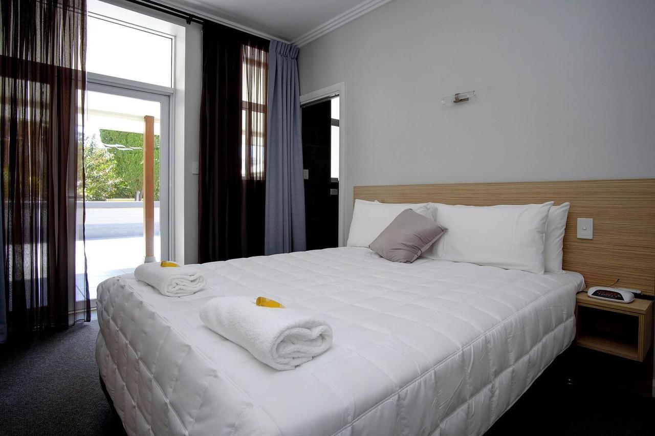 Lakes And Ocean Hotel Forster Esterno foto